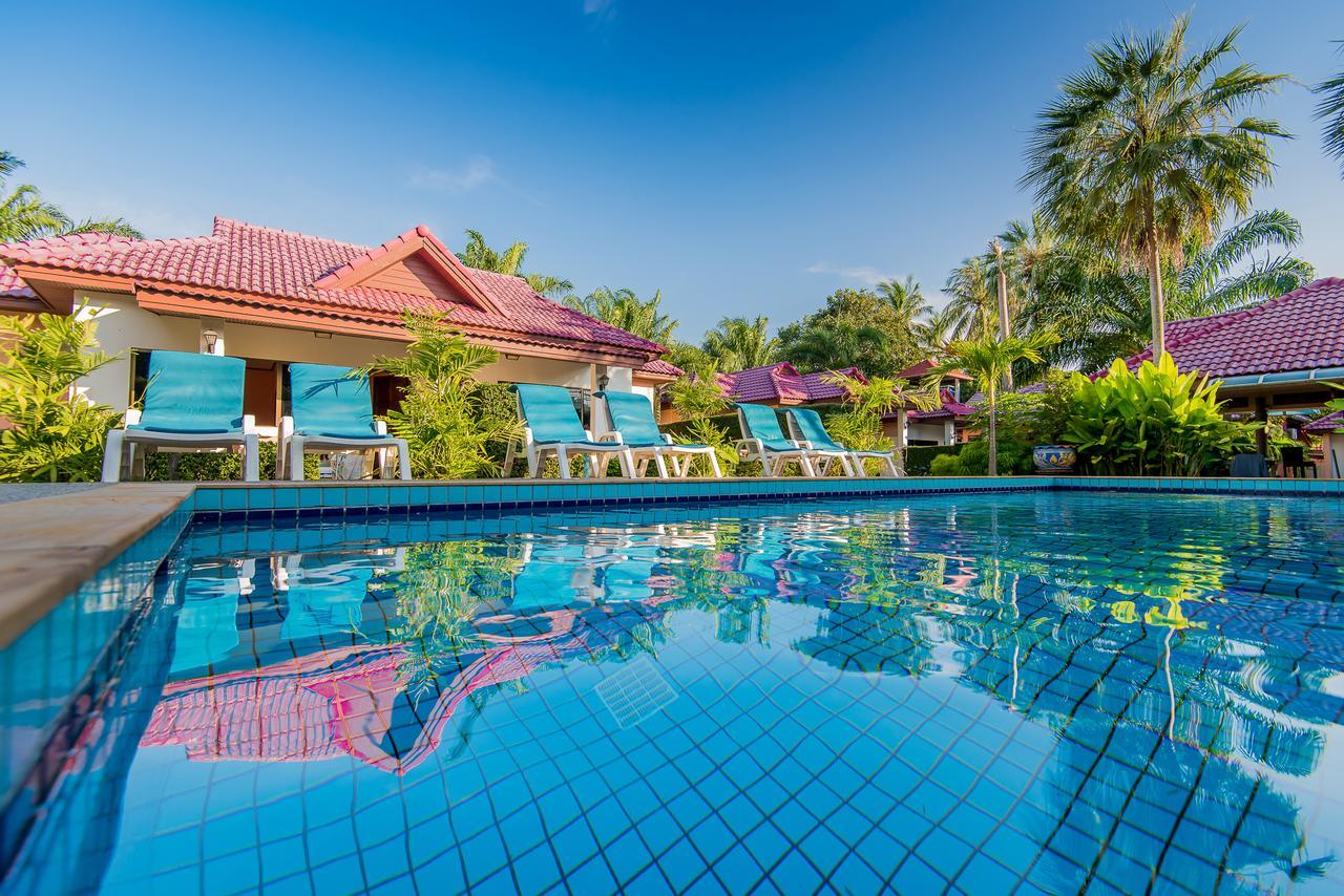 Tananza Resort & Homestay Phuket Nai Harn Екстер'єр фото