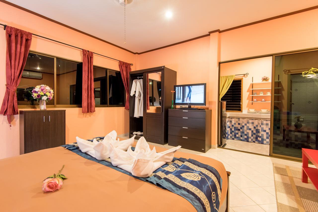 Tananza Resort & Homestay Phuket Nai Harn Екстер'єр фото